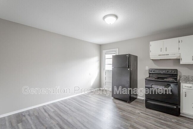 Building Photo - 113 Goodson Ave