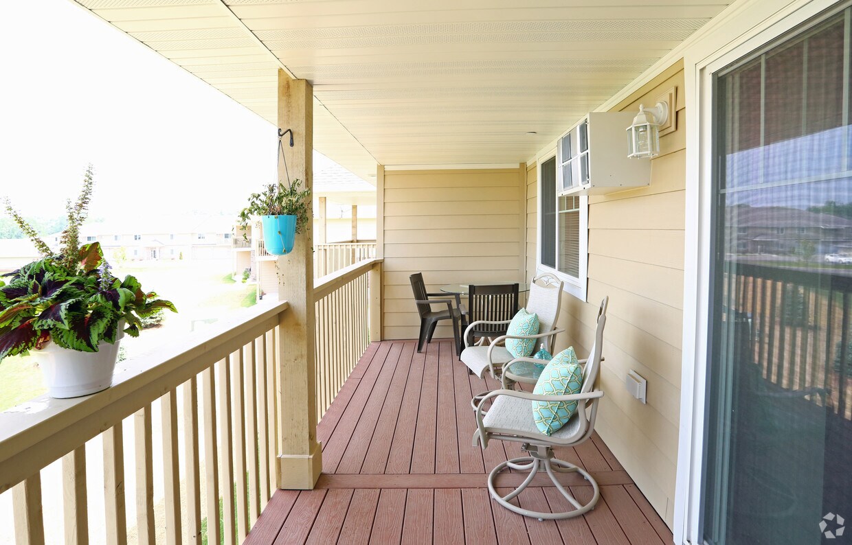 Canterbury Creek Apartments Green Bay
