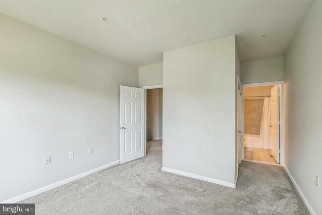 Building Photo - 11377 Aristotle Dr
