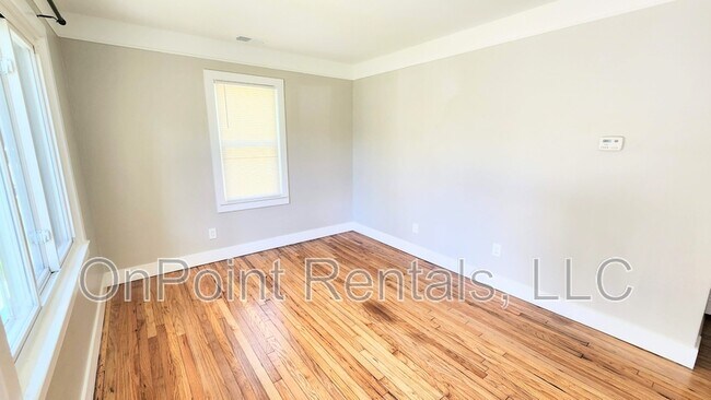 Building Photo - 7873 Syracuse St