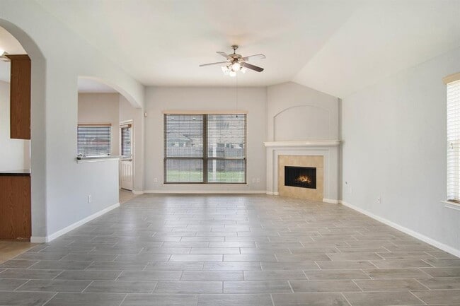 Building Photo - 16011 Rustlers Trail Ln