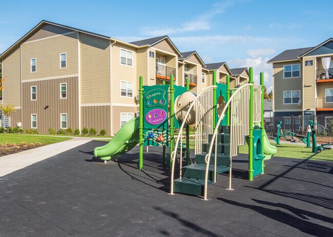 Building Photo - Autumn Grove