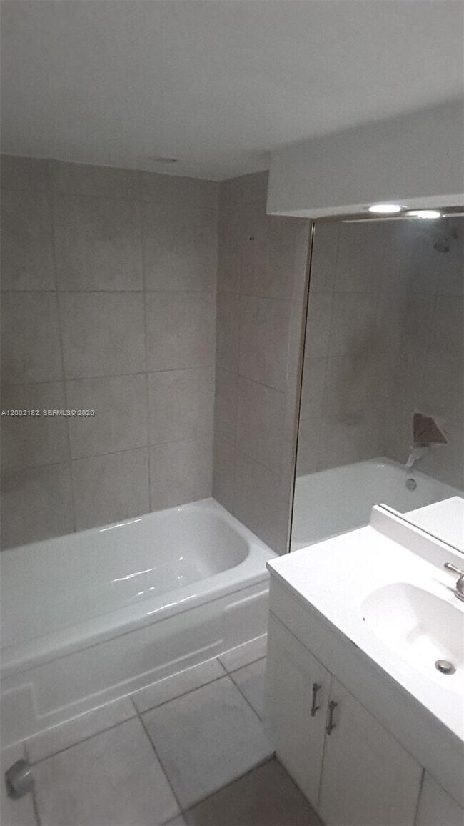 Building Photo - 2750 NE 183rd St