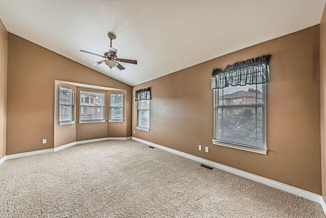 Building Photo - Stunning 5BR Home with Luxury Master Suite & Low-Maintenance Yard!