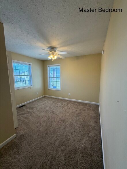 Building Photo - 1273 S Cobble Creek Cir