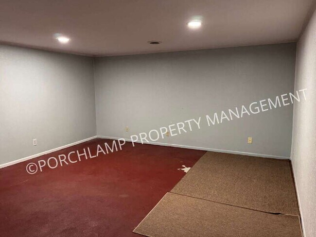 Building Photo - 17460 Dunewood Ct