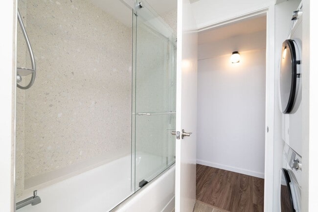 Building Photo - Available TBD - Discovery Bay 2 Bed, 2 Bat...