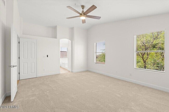 Building Photo - 10410 E Morning Star Dr