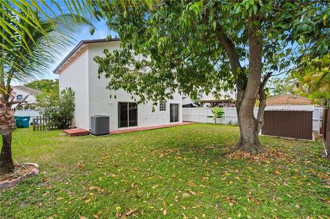 Building Photo - 15345 SW 63rd Ter