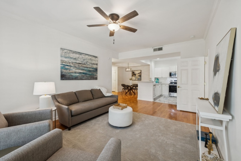 Building Photo - 2025 Woodmont Blvd