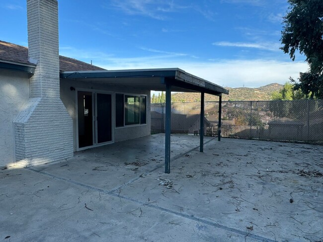 Building Photo - 3BR/2BA Home AVAILABLE NOW For Rent in El Cajon!