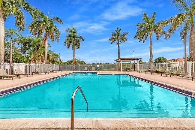 Building Photo - 15740 NW 16th Ct