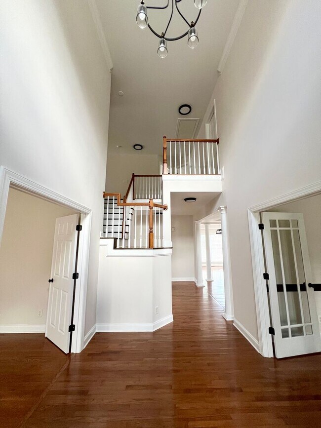 Building Photo - Four bedroom, 3.5 bath house in Elon!  Mus...