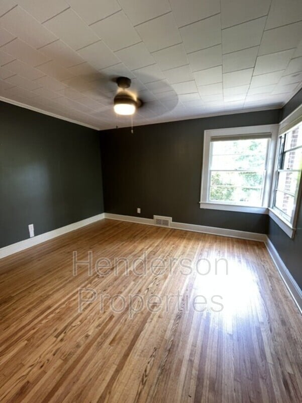 Building Photo - 1631 Maple Ave