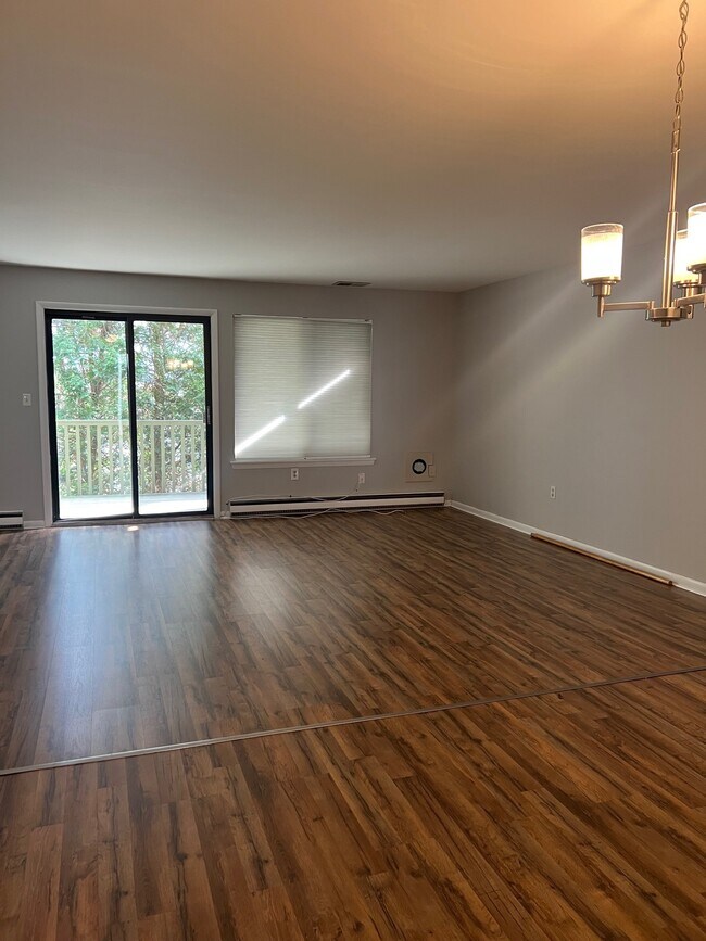 Building Photo - 18 Magnolia Hill Ct