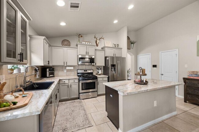 Building Photo - 15003 Moonlight Mist Dr