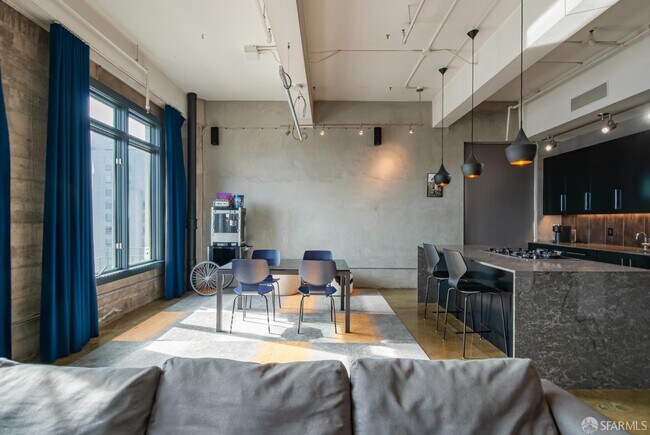 Building Photo - 2 Mint Plaza