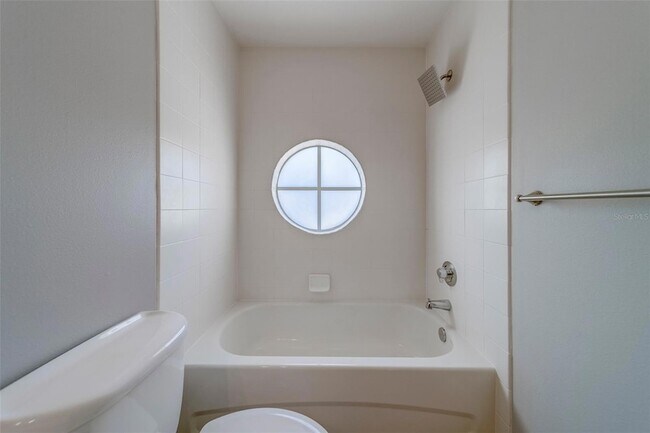 Building Photo - 270 Valencia Cir