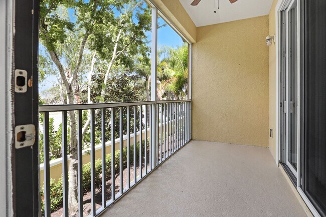 Building Photo - 8078 Moonstone Dr