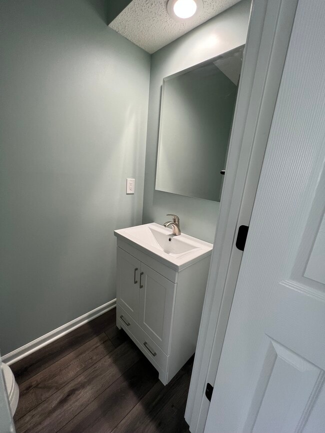 1/2 bathroom - 14103 W 88th Terrace