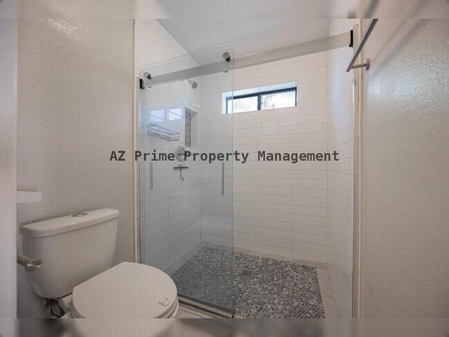 Building Photo - 16630 N 67th St