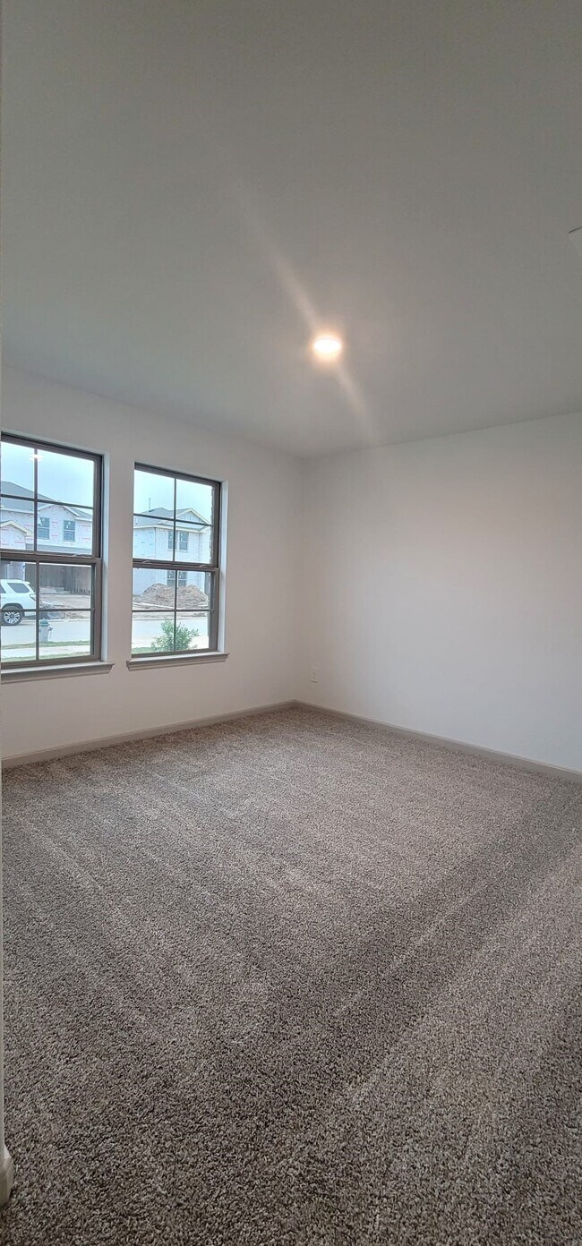 Building Photo - 1514 Maple Rdg Dr