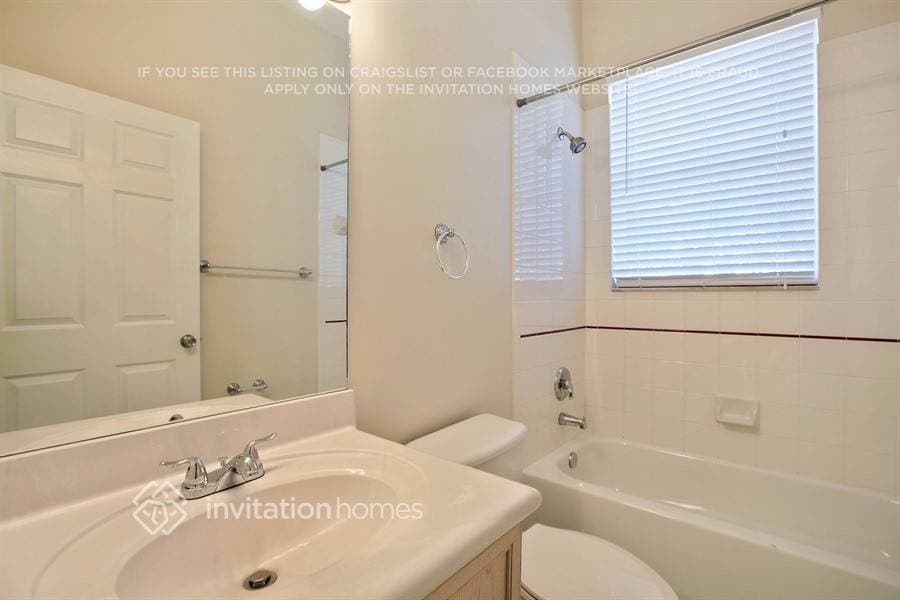 Building Photo - 19150 SW 29th Ct