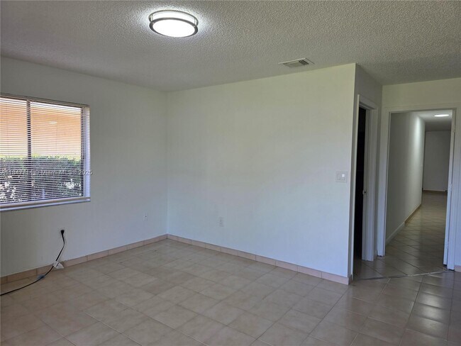 Building Photo - 10629 SW 68th Terrace