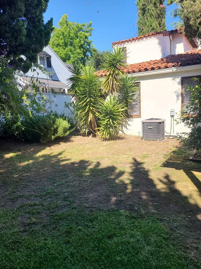 Building Photo - 359 Heather Heights Ct