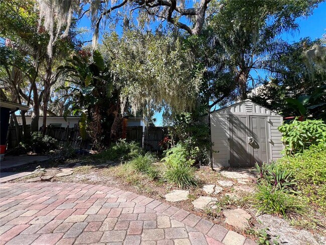 Building Photo - 1055 Cherokee Ave