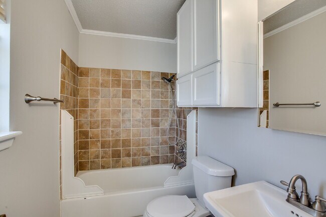 Building Photo - Unique Home With Lots of Flair Located In ...