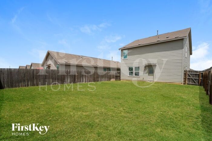 Building Photo - 2438 Double Oak Dr