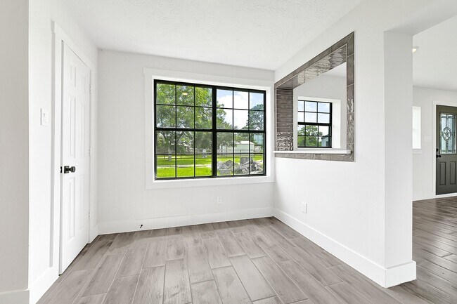 Building Photo - 4606 Pine Meadow Dr