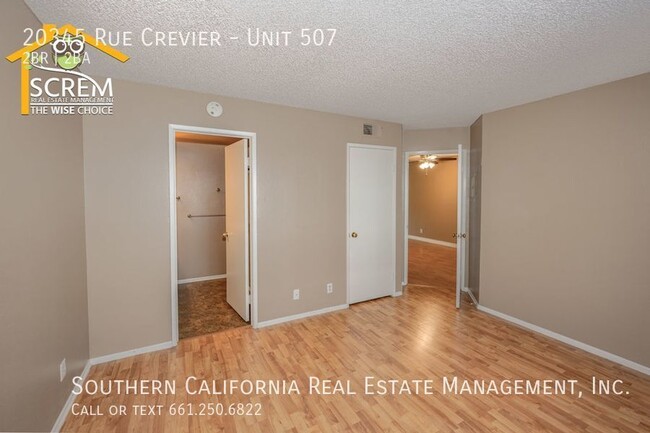 Building Photo - Two Bedroom Lower Unit in Santa Clarita