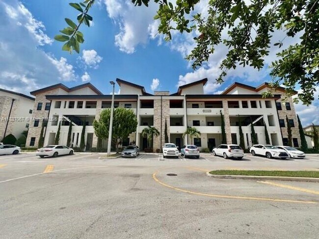 Primary Photo - 7855 NW 104th Ave