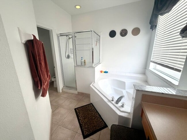 Building Photo - 180 Hideaway Beach Ln