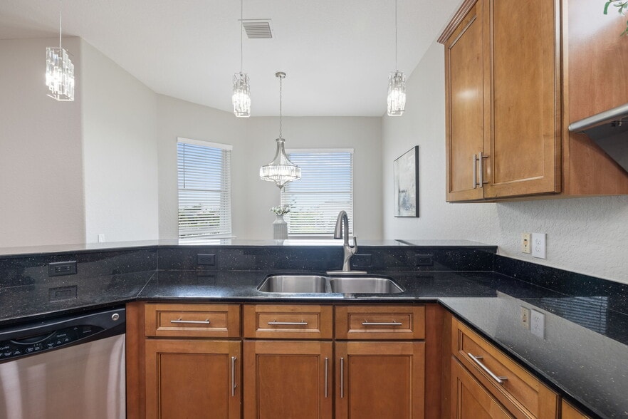 Building Photo - 1340 Apollo Beach Blvd S