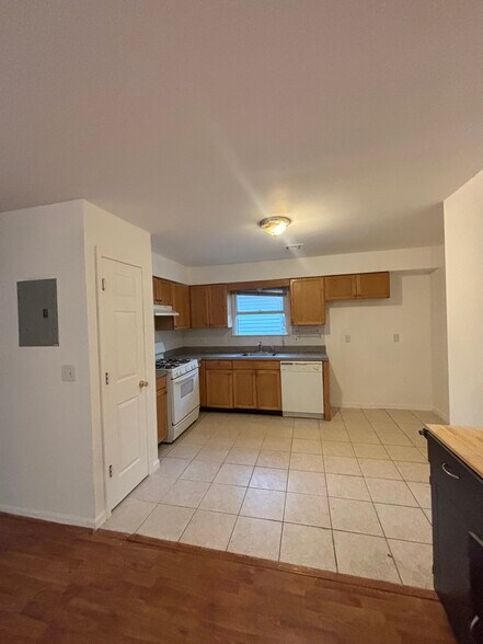 Building Photo - 72 Sumo Village Ct