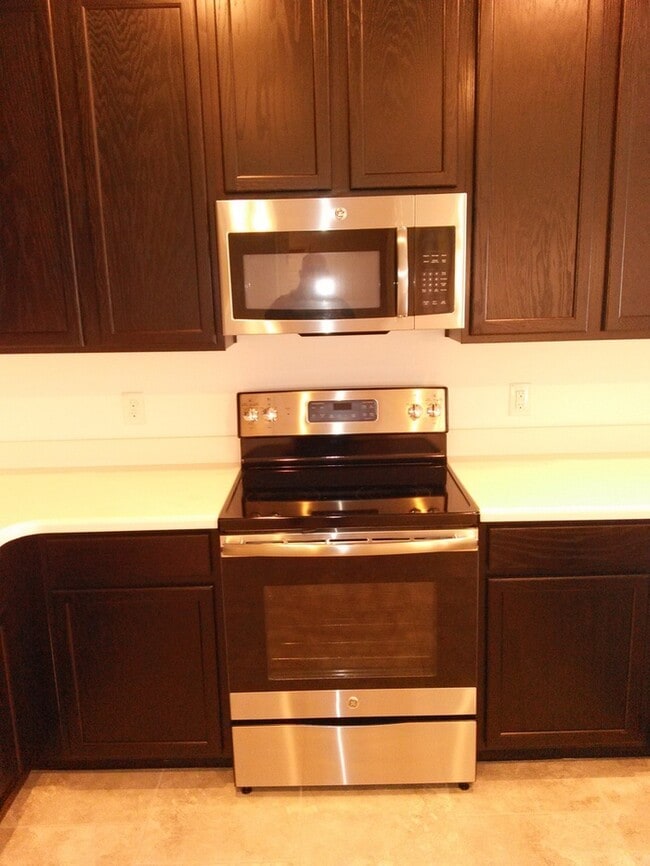 Building Photo - Overlook Reserve-3252 Emilio Pl Kissimmee, FL 34758