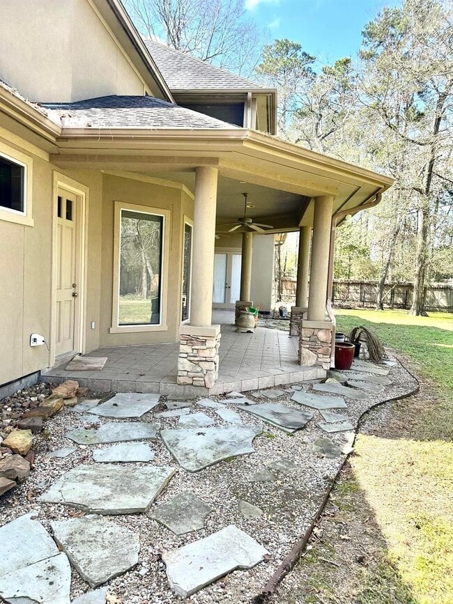 Building Photo - 38 Hillock Woods