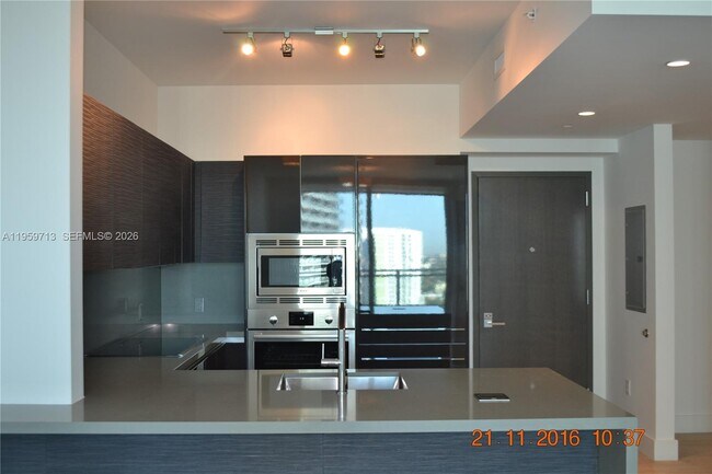 Building Photo - 1080 Brickell Ave