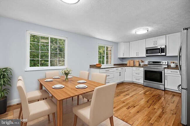 Building Photo - 1632 Barnstead Dr