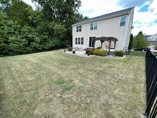 Building Photo - East Jefferson County Home For Rent