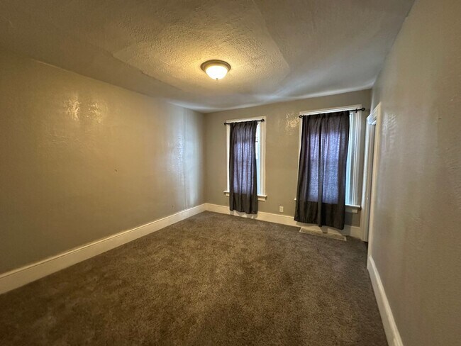 Building Photo - 2541 N 15th St