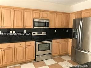 Building Photo - 11142 NW 72nd Terrace