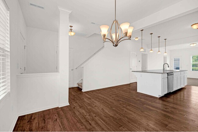 Building Photo - 112 Davenport Dr