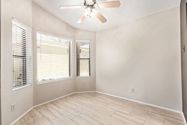 Building Photo - Beautifully upgraded 2 Bedroom/2 Bath Home...