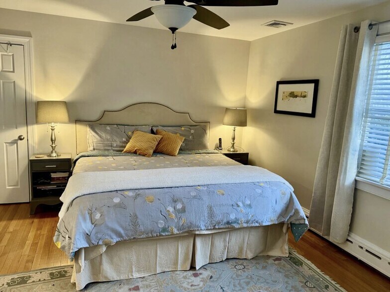 Downstairs Primary Bedroom - 2308 Buckingham Ave