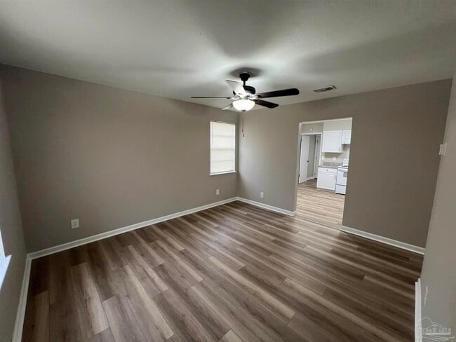 Building Photo - 821 Calhoun Ave