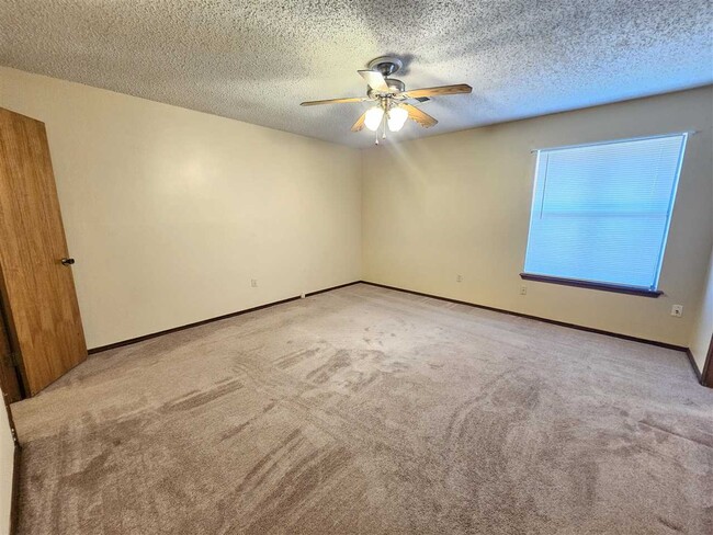 Building Photo - 2309 NW Dunstan Ln